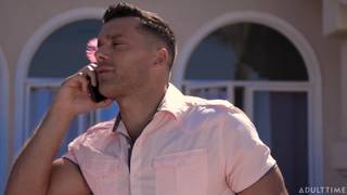 La blonde Kenzie Reeves ne demande qu'à être baisée