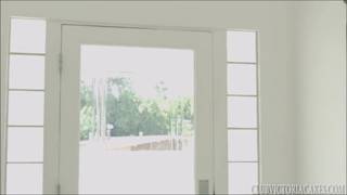 Jeune lascar TTBM se tape un gros cul gourmand