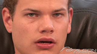 FalconStudios - Branlette solo du jeune Derec