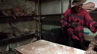 Freddy Krueger aime se vider les couilles