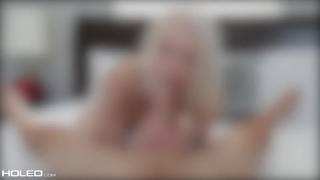 Alice va expérimenter le plaisir anal