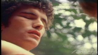 Porno gay vintage entre jeunes en pleine nature