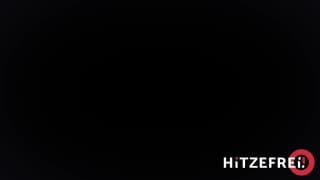 Sidney Dark a une tête de tueuse mais sait bien baiser