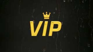 Elle aime être mouillée de pisse avant de baiser