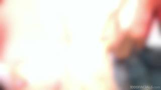 Skylar Vox veut du sperme plein le visage