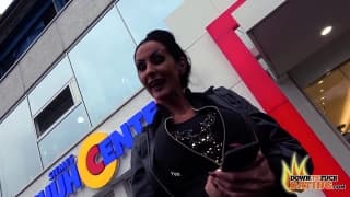 Sidney Dark rencontre se mec dans sa voiture et s'emboite sur sa bite