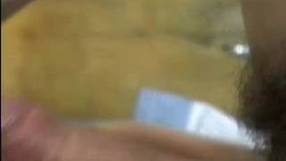 Trio de porno stars gay baise à la cuisine