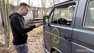 Sexe chaud avec fétichisme, jeunes salopes et matures