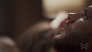 Ashley consulte un spécialiste de l'orgasme