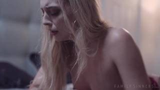 Grosse baise torride pour Lily Larimar