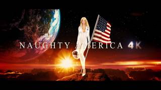 Hope Howell sexy prête à baiser avec Ryan Driller