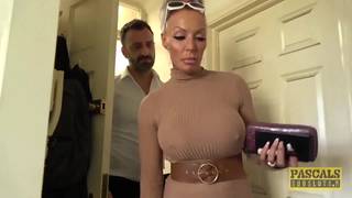 Brooke Jameson se fait baiser par Pascal