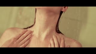 Une vidéo Soft sensuelle sous la douche