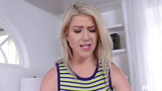 Miss Mercer et sa fille partagent un gros secret