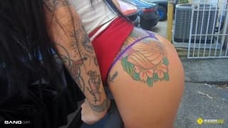 Lilith Morningstar se fait démonter au garage