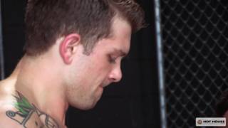 Rex Cameron profite de l'anulingus de Sebastian Kross avant la baise