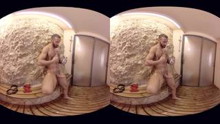 Brun musclé se branle avec un fleshlight en VR