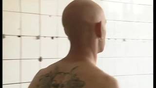 Les aventures gays de Thom Barron et ses potes