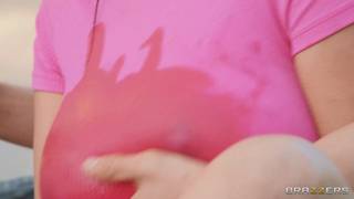 Katrina se blinde la chatte d'huile !