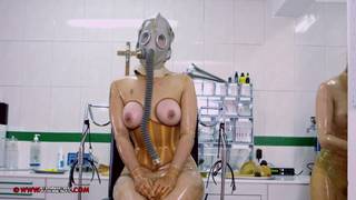 Une scène intéressante de sexe avec Honesty Calliaro et Zara DuRose !