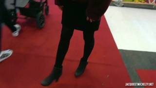 Jeune francaise sans tabous baise en trio