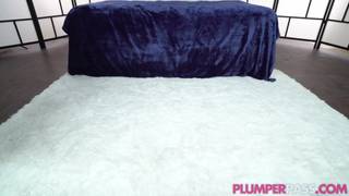 Mature ronde se fait troncher par un BBC