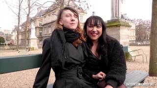 Copines lesbiennes françaises en trio FFH