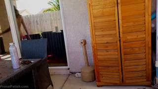 Une salope piégée avec un chantage