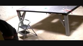 Mec innocent dominé par des grosses trans blacks