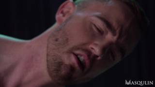 Les gay Vitaliy Sens et JP Dubois baisent au spa