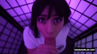 Kawaii Girl suce sa bite et avale