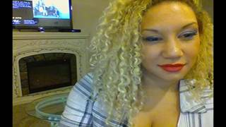 Mina est un métis parfaite pour la pipe