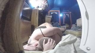 Christina, une femme très épaisse, se fait baiser