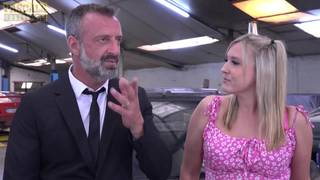 La blonde Charlie Rae cocufie son mari