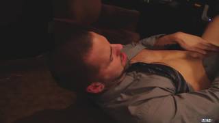 Brenden Cage est un bon soumis gay