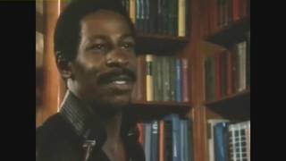 Blonde rétro veut une grosse bite noire