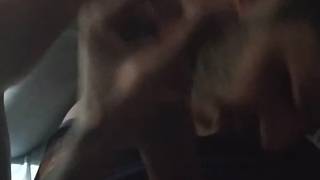 La bite de Yuri Oberon se fait entretenir