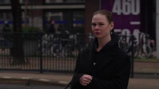 Sasha se régale pour son premier gang-bang !