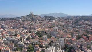 Espagnole chaude veut la queue du réparateur