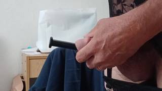 Des gros clous dans mon urètre