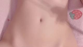 Avec ce corps si doux et beau, nous exciterons comme elle le fait !