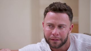 Nicole Doshi mange la chatte de Katrina Colt pendant que Seth la baise