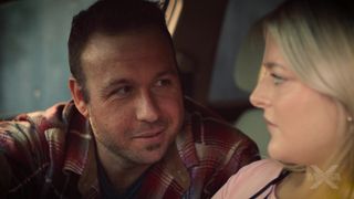 La blonde Jill Taylor se fait baiser et finit par se faire remplir