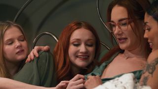 Le quatuor lesbien de Siri Dahl avec Scarlet, Coco et Vanessa