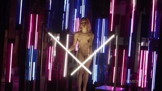 Alecia Fox exhibe son incroyable corps mince et sexy