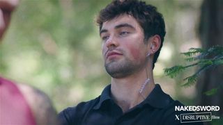 Heath Halo et Paul Wagner se retrouvent pour baiser dans les bois