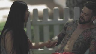 Blake Wilde espionne Katana et Juan Lucho baiser dehors