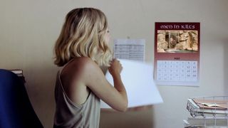 Tous les mois du calendrier elle imagine une baise !