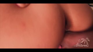 Une scène de baise avec Bella Tina filmée en vue subjective !