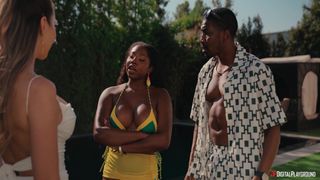 Melissa Stratton obtient un trio de revanche avec Isiah et Amari Anne